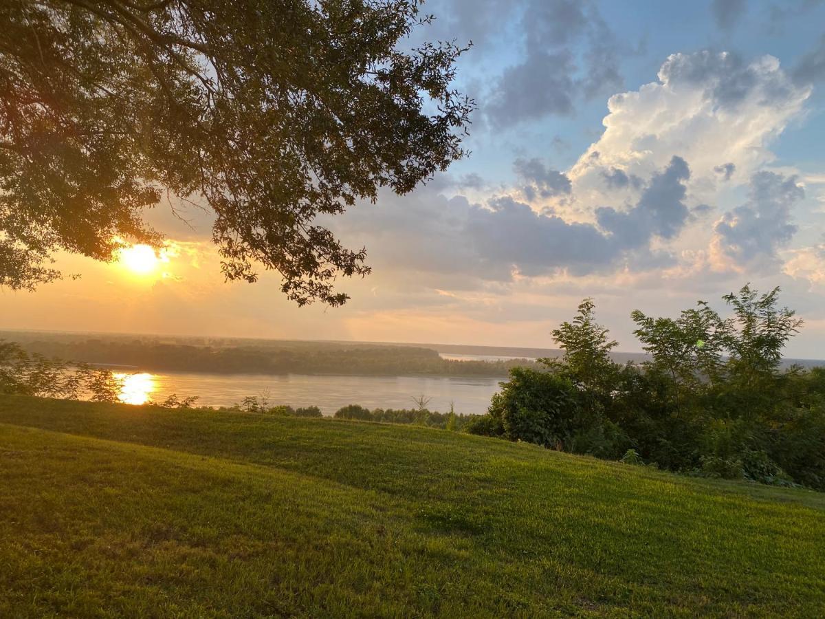 The King'S Daughters B And B On The Bluff Overlooking The Mighty Mississippi Natchez Exterior foto